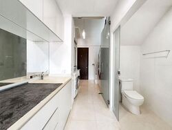 # 1 Loft (D14), Apartment #608424371